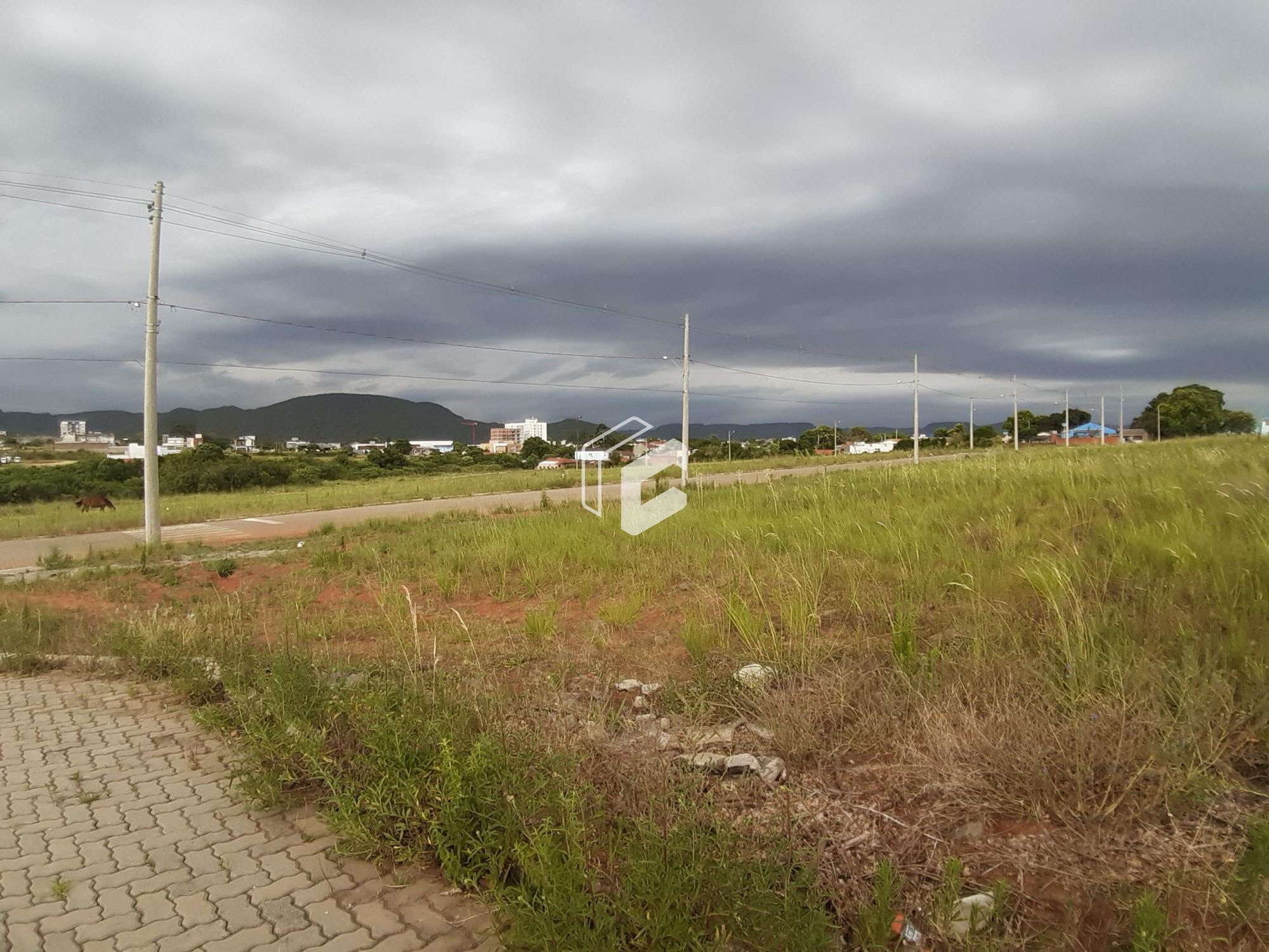 Terreno, 1093 m² - Foto 1