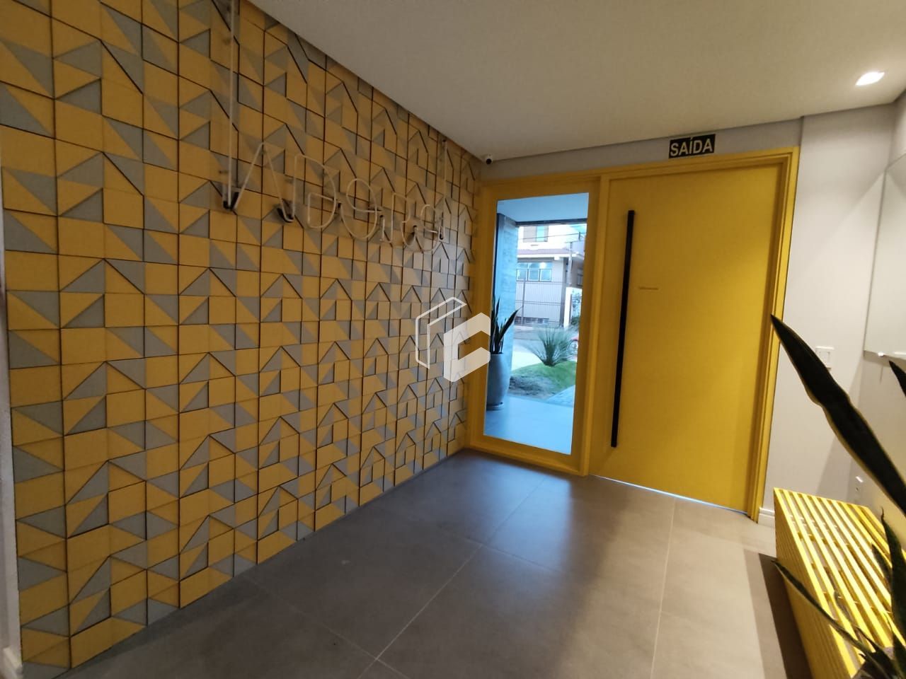 Apartamento à venda com 1 quarto, 27m² - Foto 2