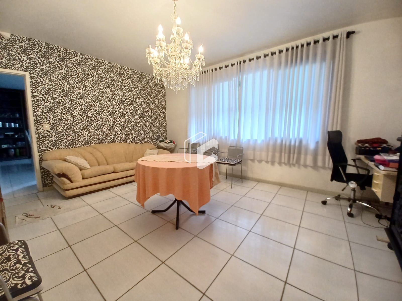 Casa à venda com 6 quartos, 400m² - Foto 6