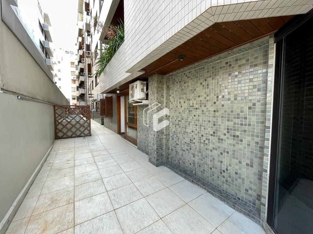 Apartamento à venda com 3 quartos, 252m² - Foto 7