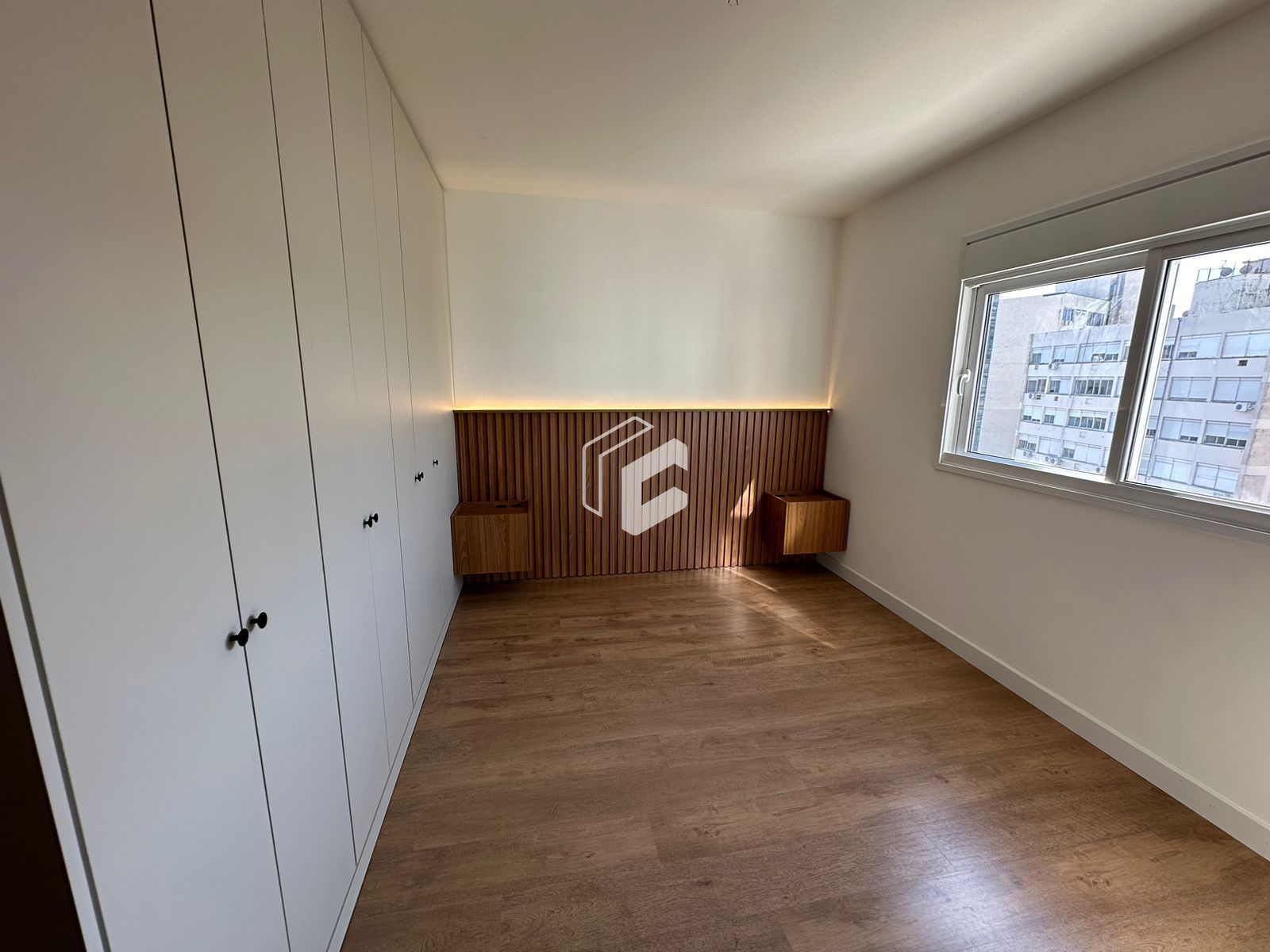 Apartamento à venda com 3 quartos, 116m² - Foto 13