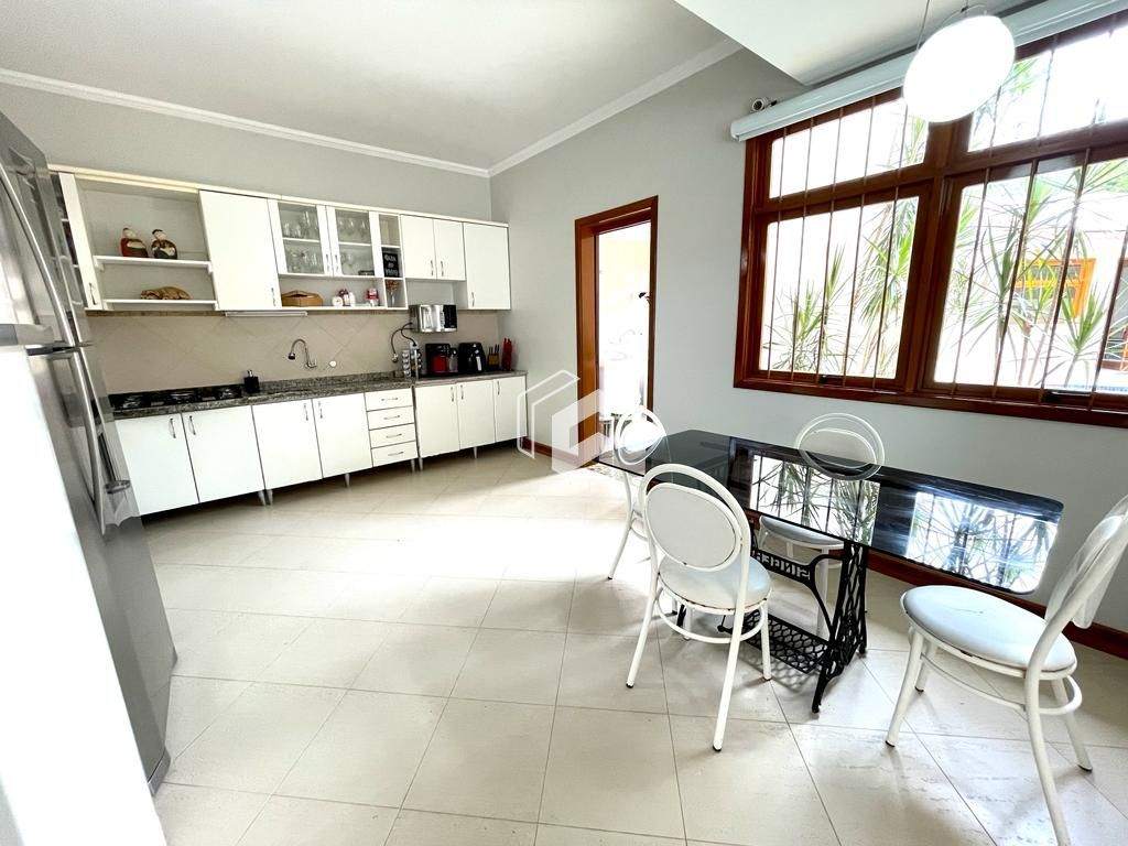 Casa à venda com 4 quartos, 399m² - Foto 8