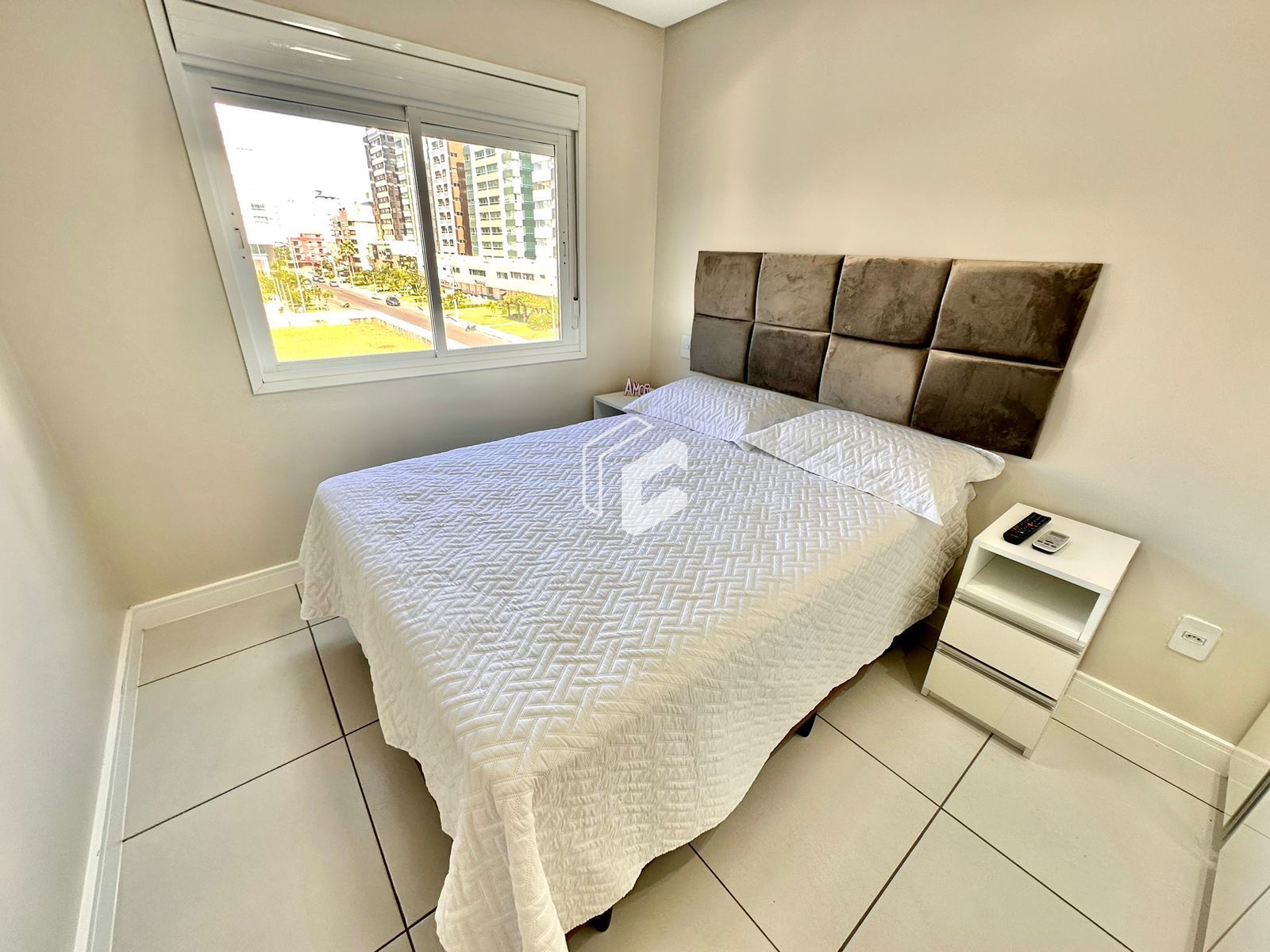 Apartamento à venda com 2 quartos, 64m² - Foto 9