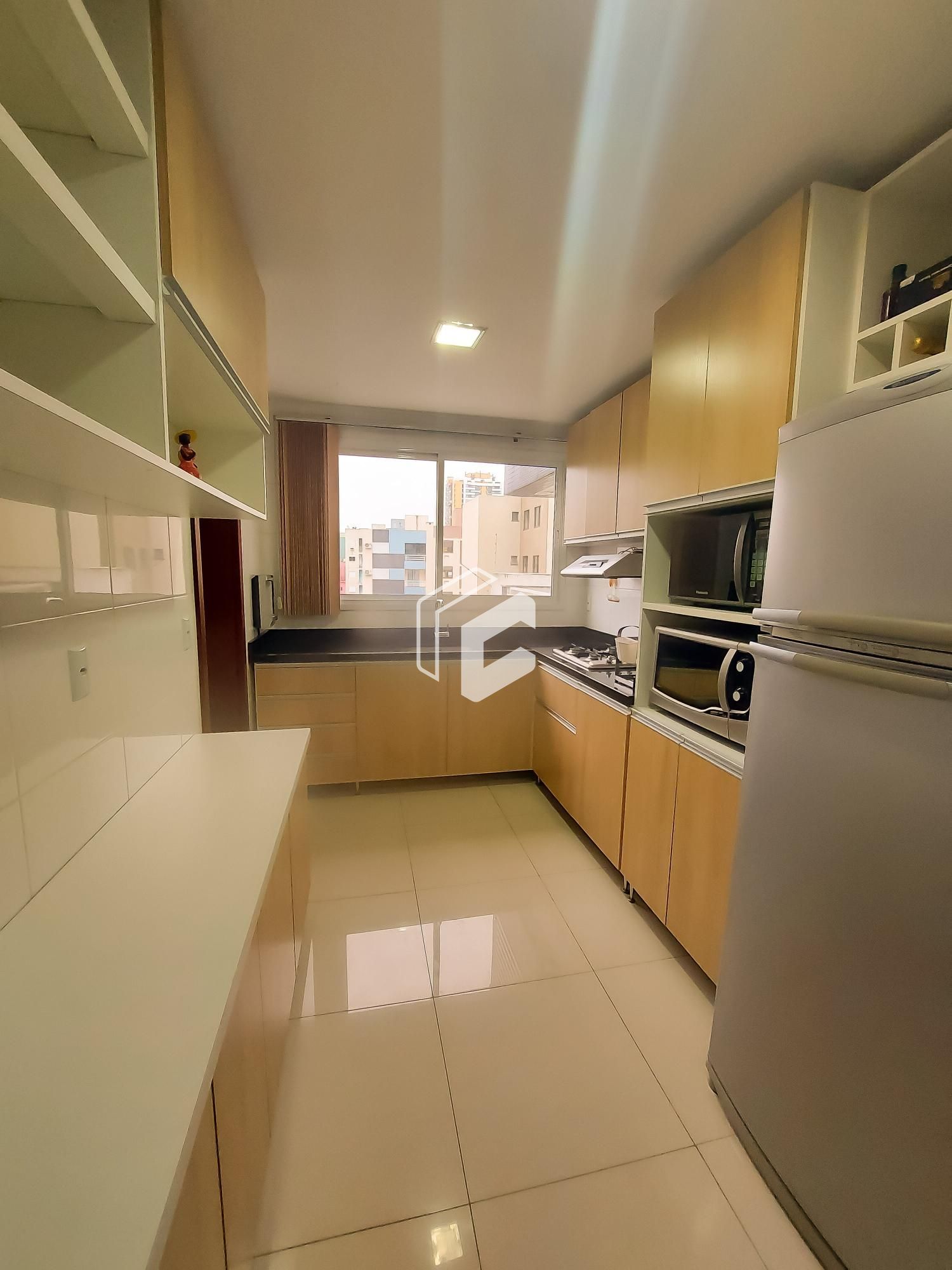 Apartamento à venda com 3 quartos, 131m² - Foto 27