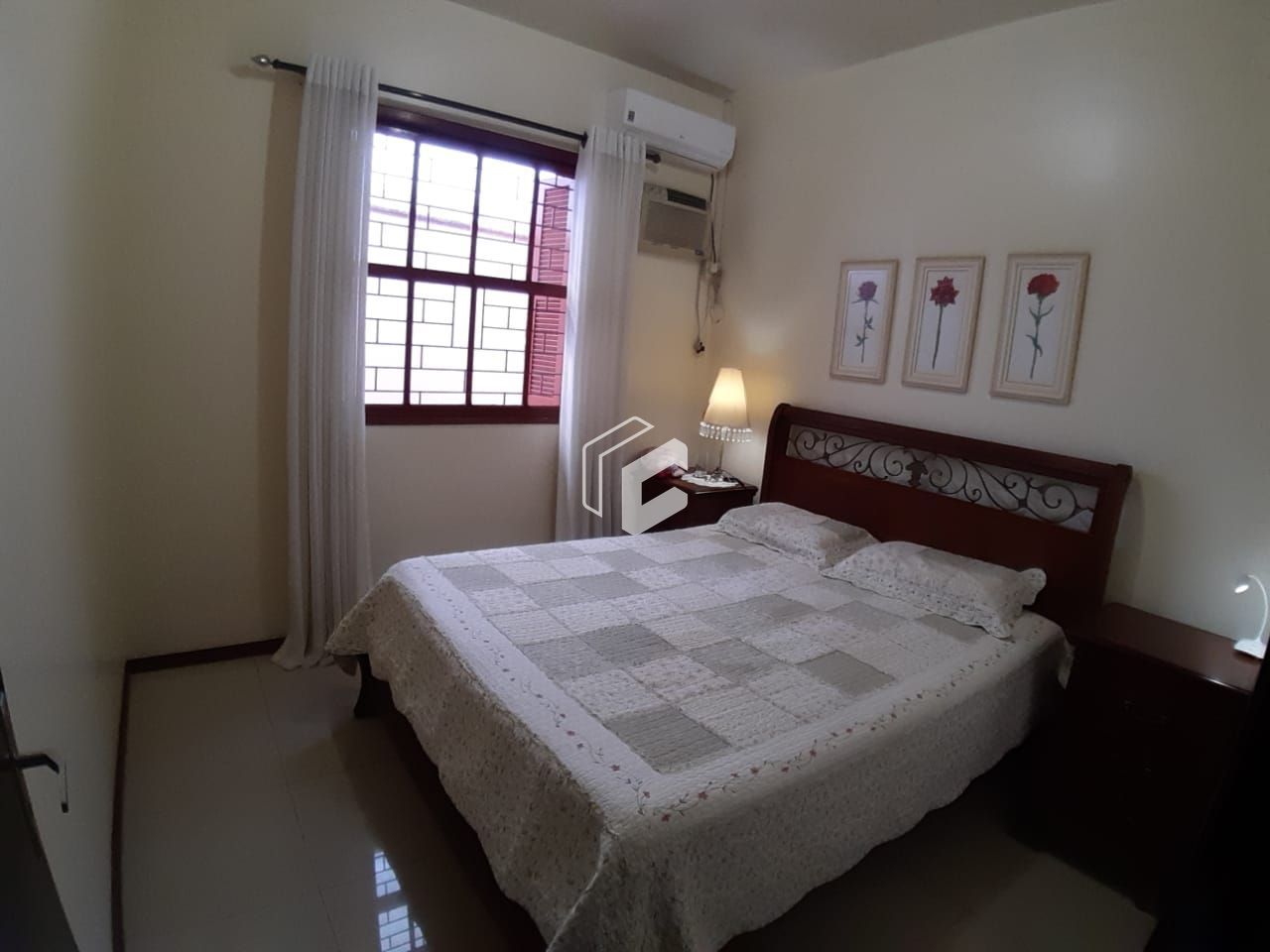 Casa à venda com 3 quartos, 107m² - Foto 10