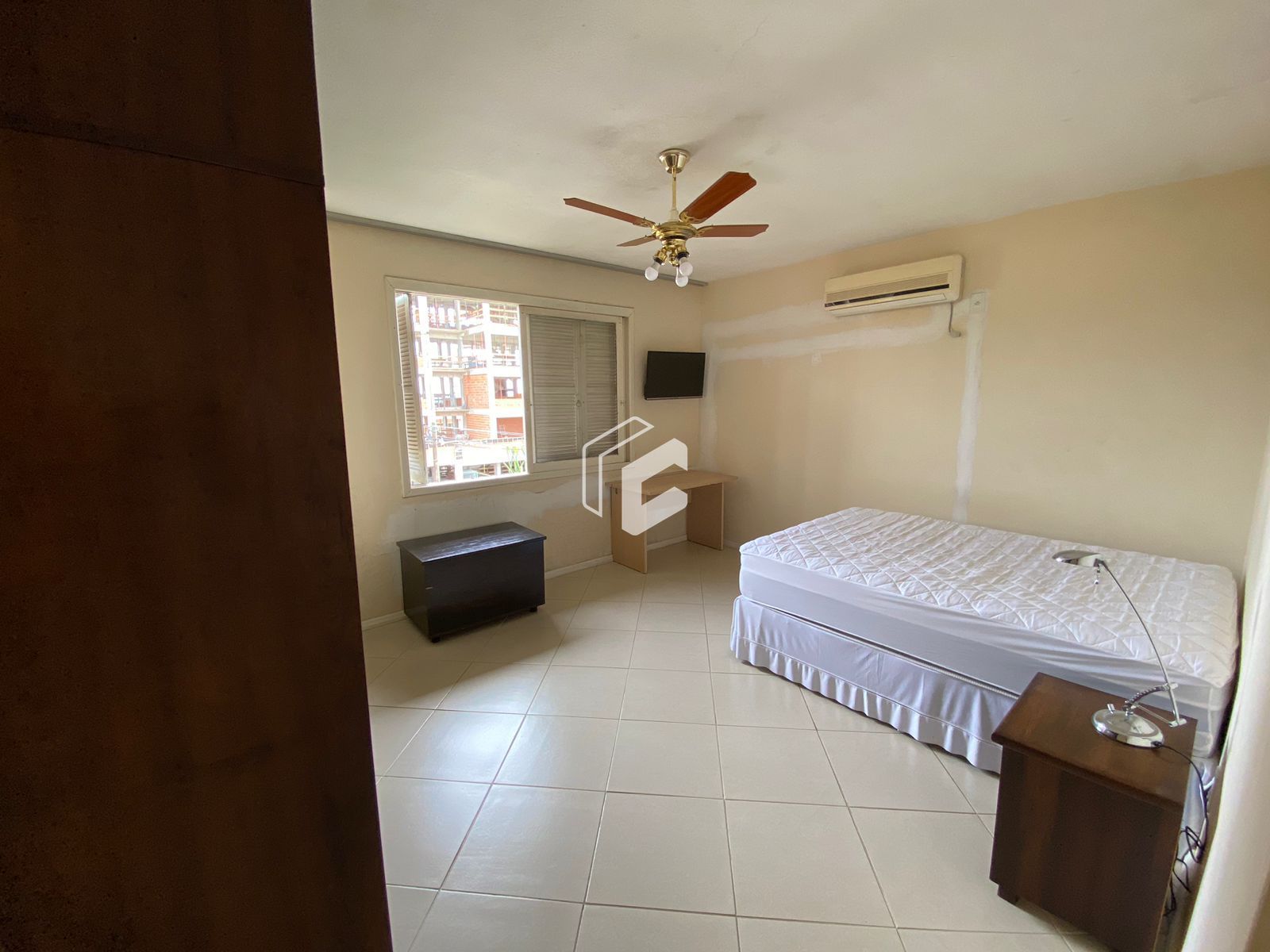 Apartamento à venda com 3 quartos, 154m² - Foto 8