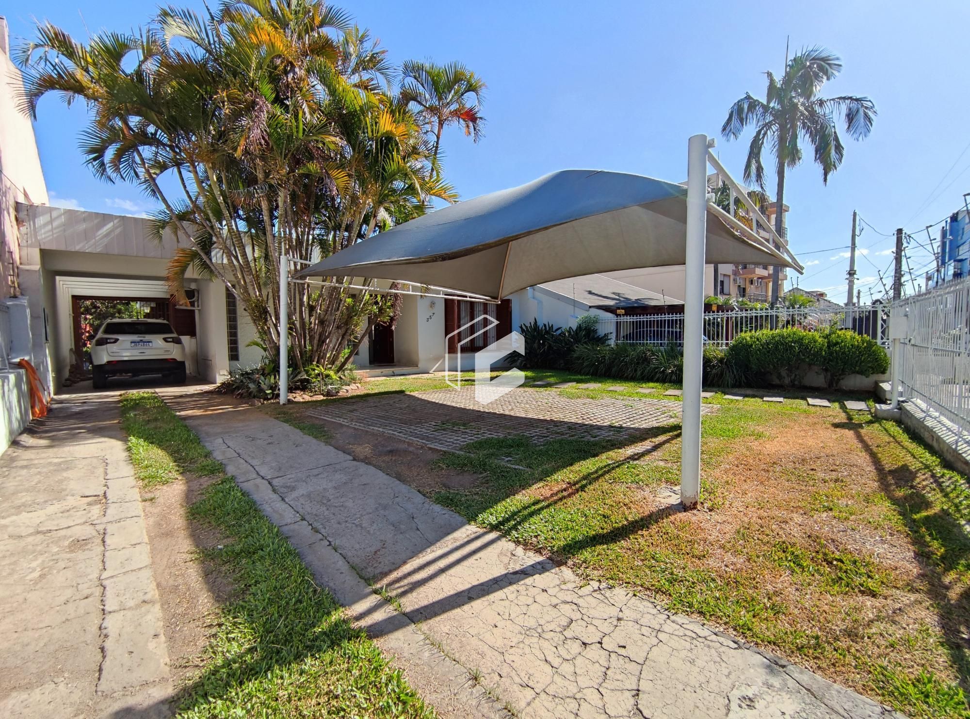 Casa, 5 quartos, 250 m² - Foto 1