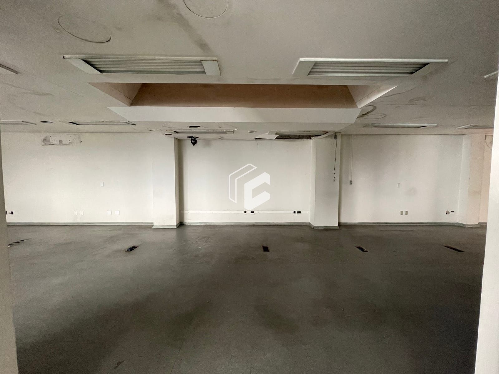 Conjunto Comercial-Sala à venda com 4 quartos, 237m² - Foto 5