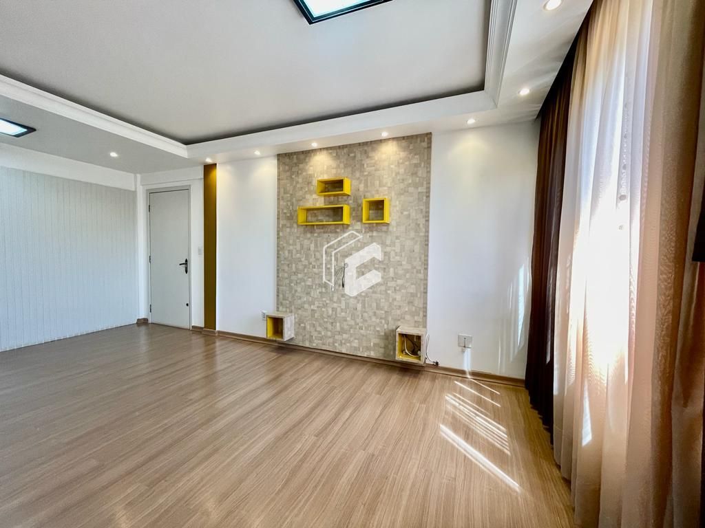 Apartamento à venda com 3 quartos, 158m² - Foto 4