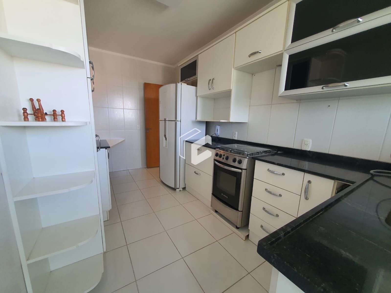 Apartamento à venda com 3 quartos, 126m² - Foto 1