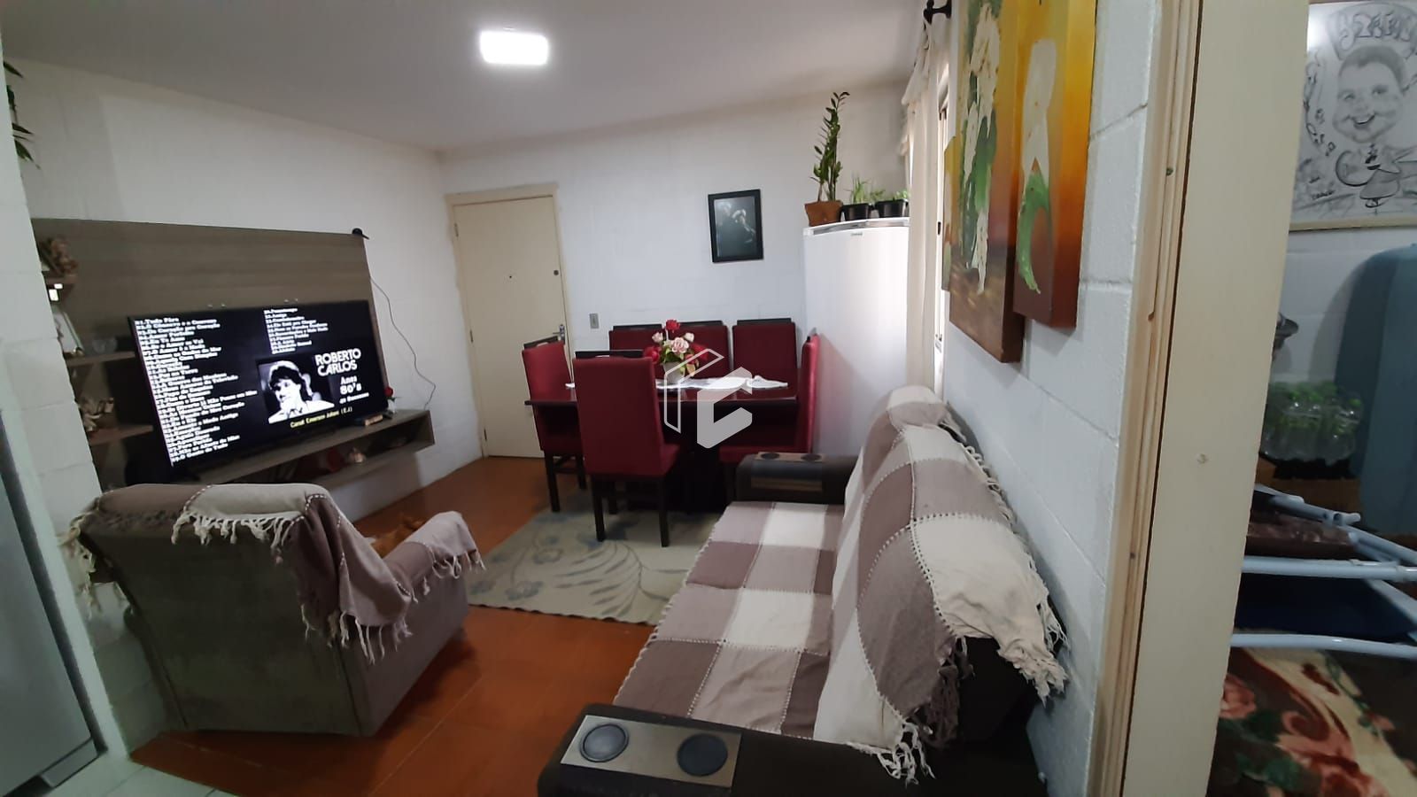 Apartamento à venda com 2 quartos, 43m² - Foto 2