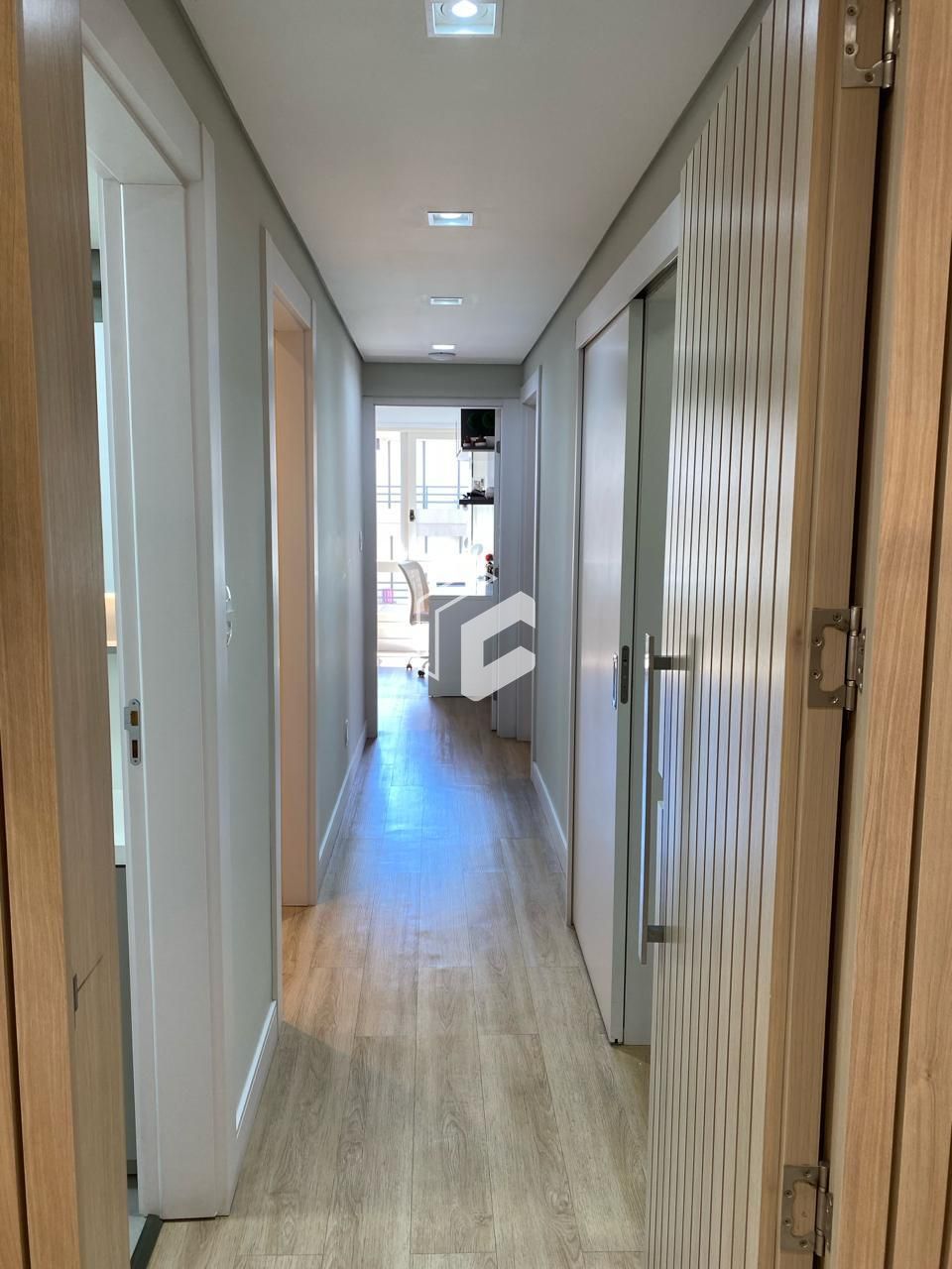 Apartamento à venda com 3 quartos, 148m² - Foto 13