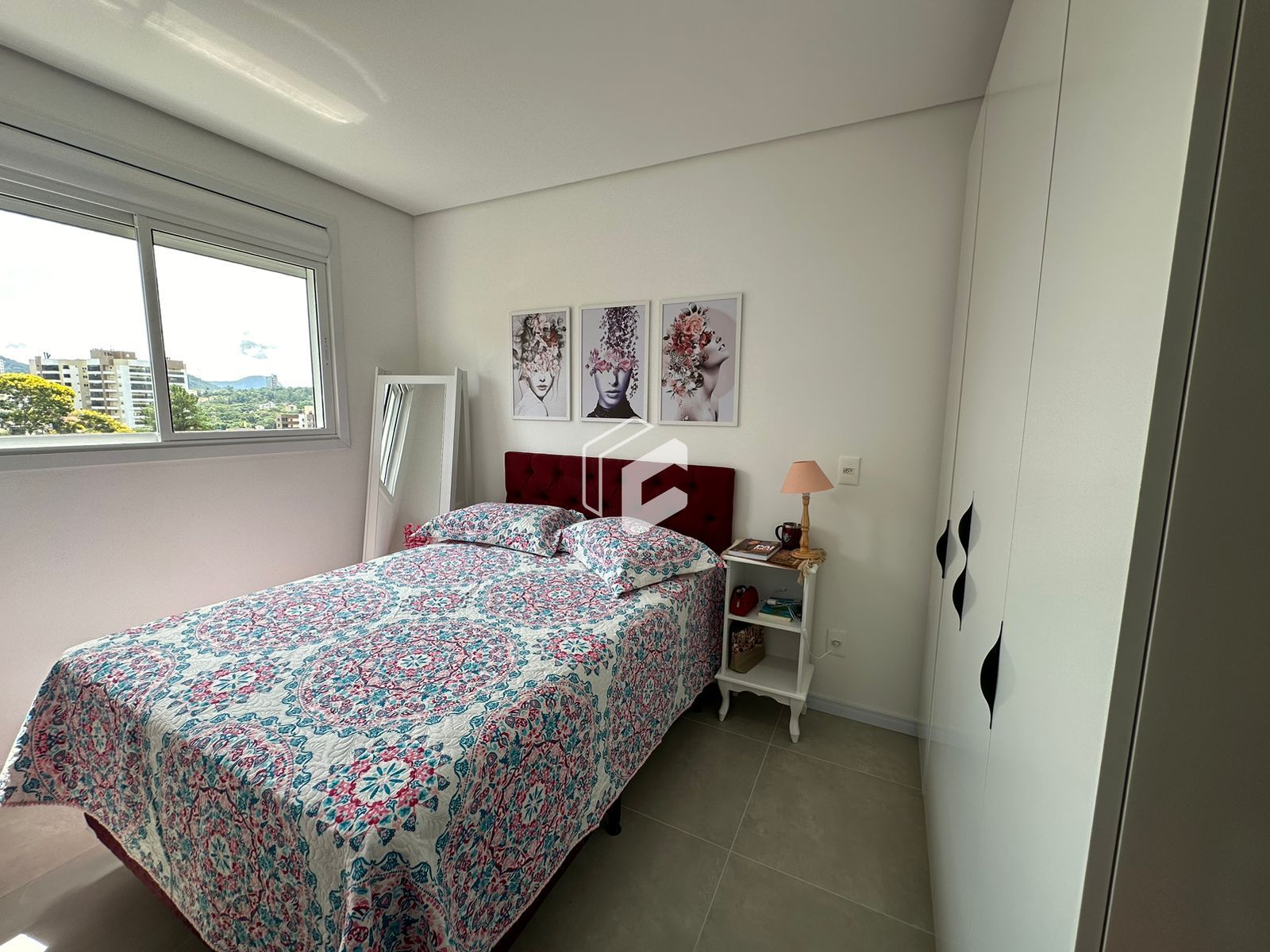 Apartamento à venda com 1 quarto, 40m² - Foto 11