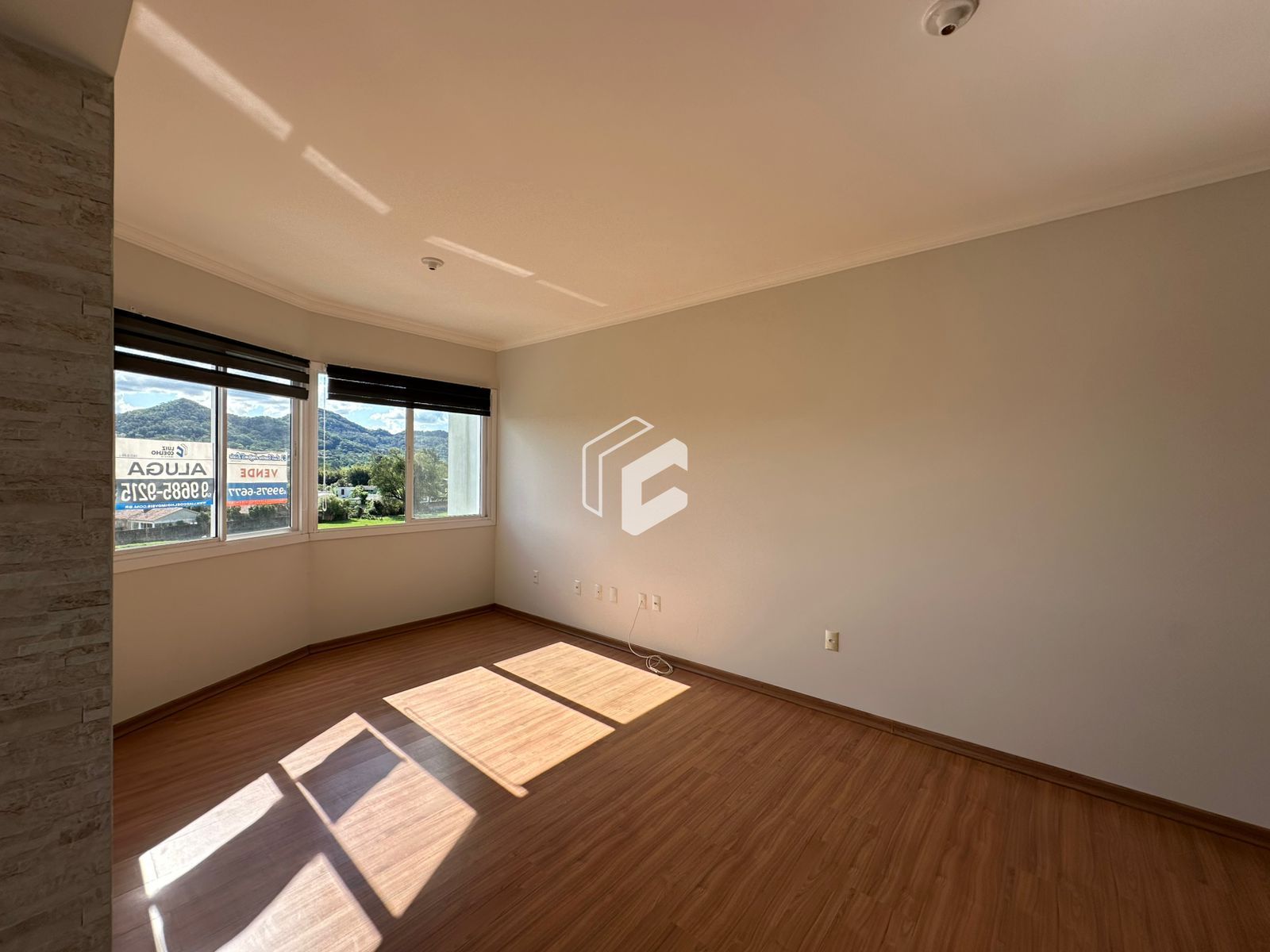 Apartamento à venda com 2 quartos, 66m² - Foto 2