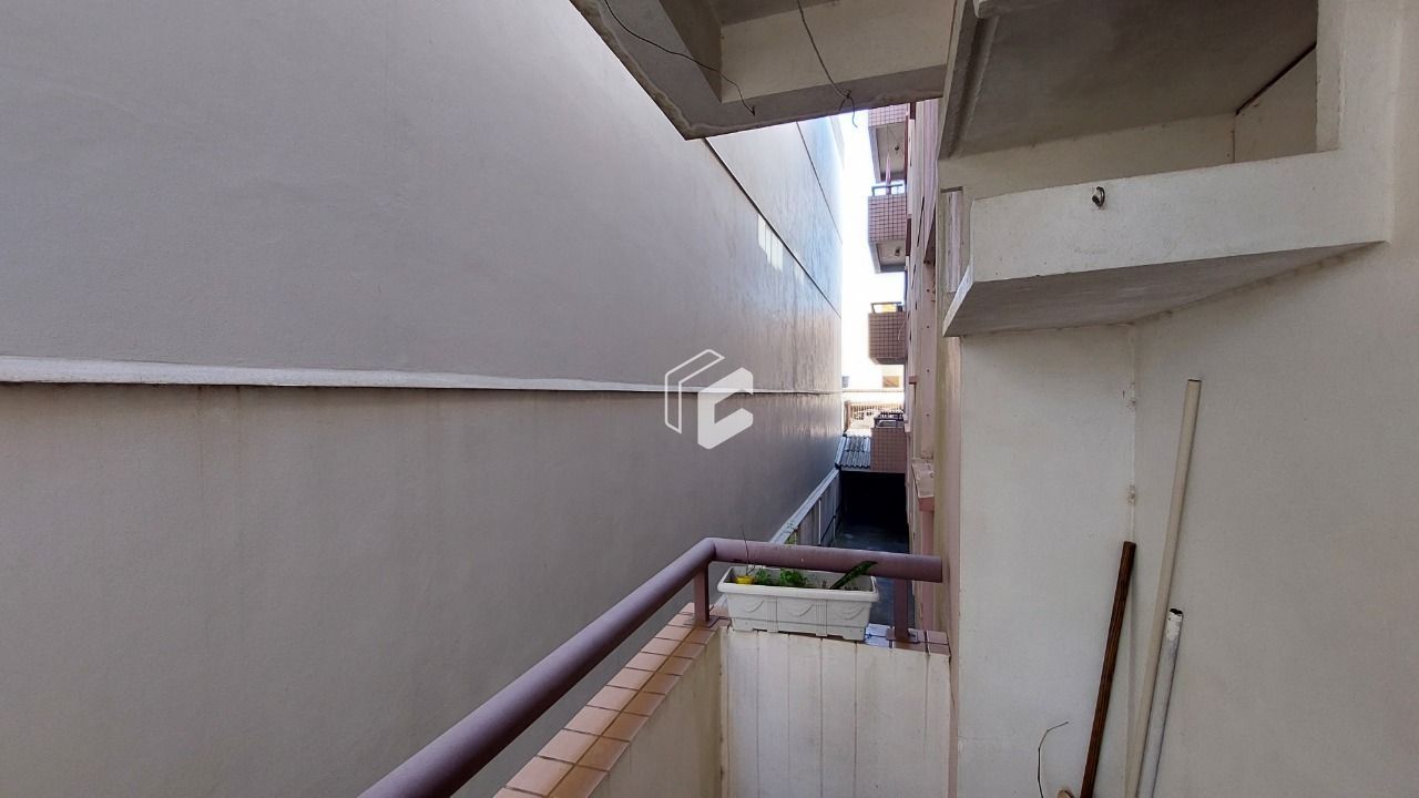 Apartamento à venda com 2 quartos, 66m² - Foto 10