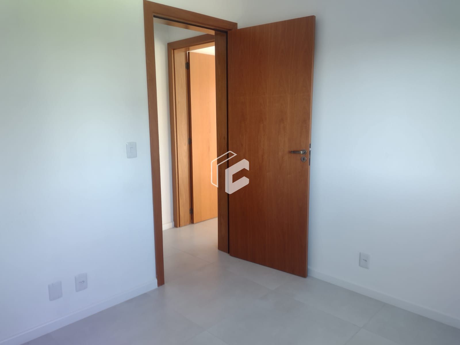 Apartamento à venda com 2 quartos, 60m² - Foto 15