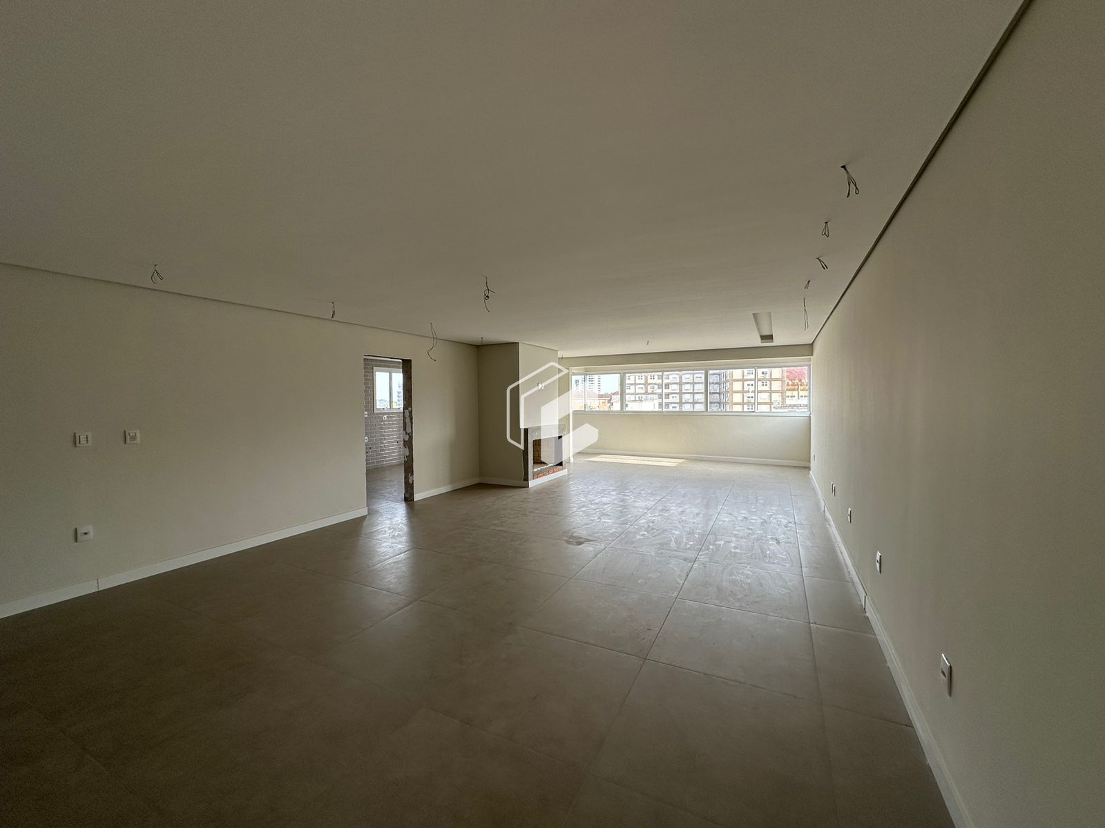 Apartamento à venda com 3 quartos, 211m² - Foto 3