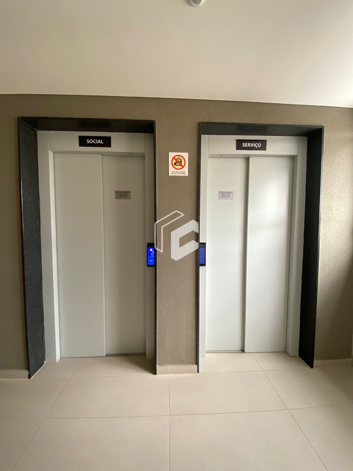 Apartamento à venda com 2 quartos, 94m² - Foto 3