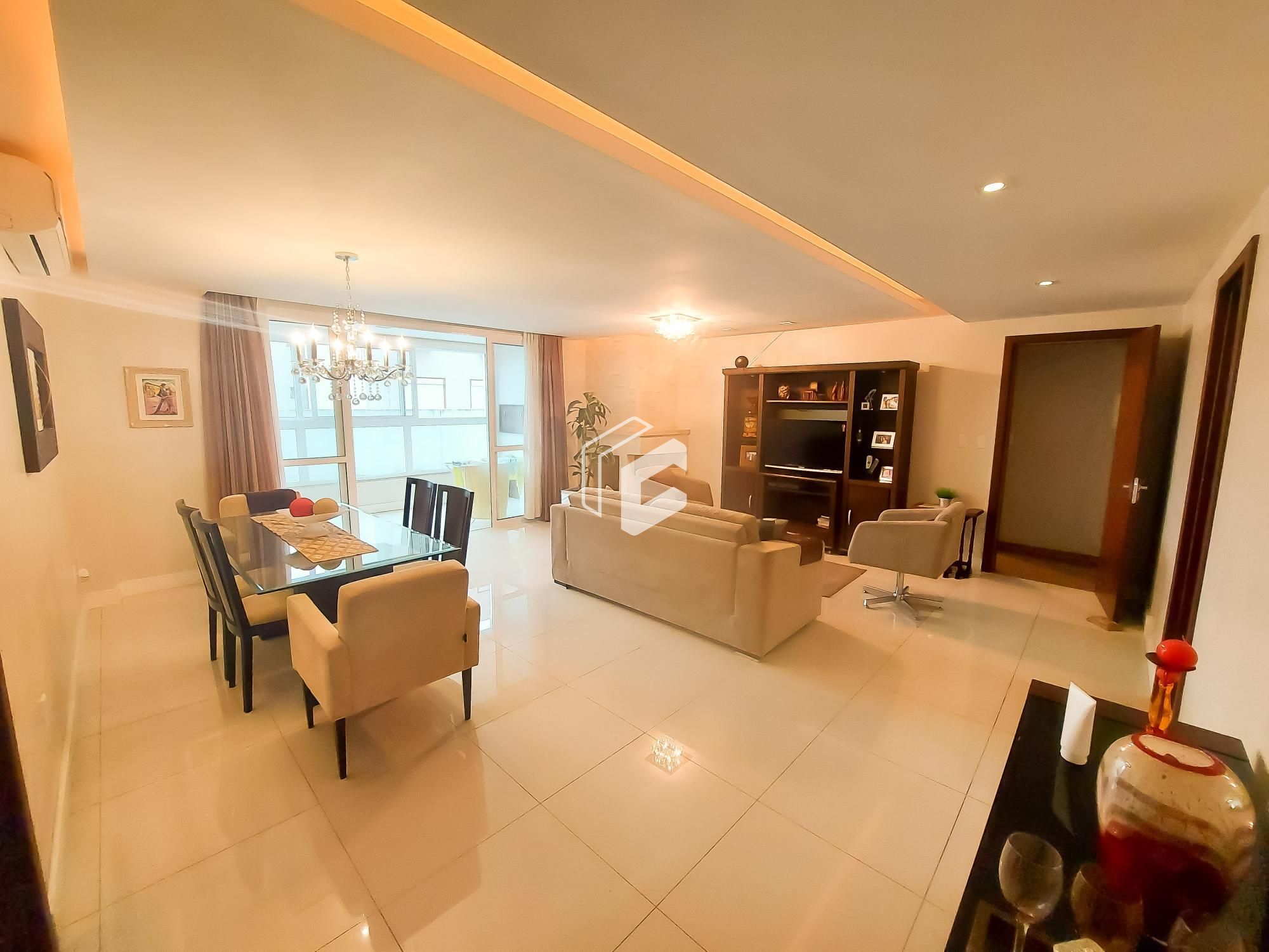 Apartamento, 3 quartos, 131 m² - Foto 2