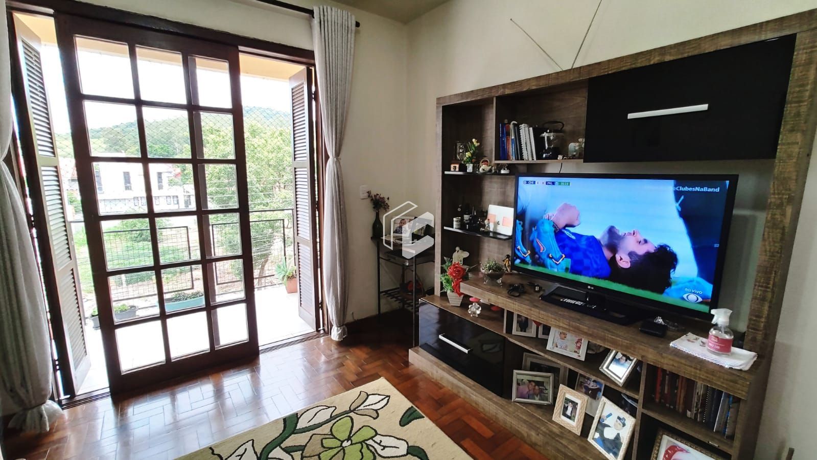 Apartamento à venda com 2 quartos, 84m² - Foto 3