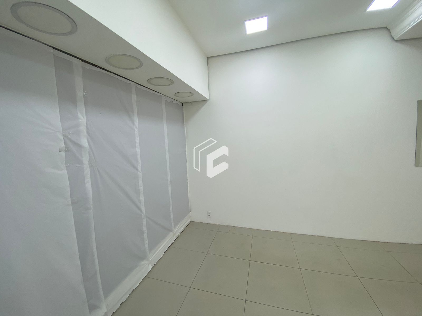 Conjunto Comercial-Sala à venda com 1 quarto, 29m² - Foto 3