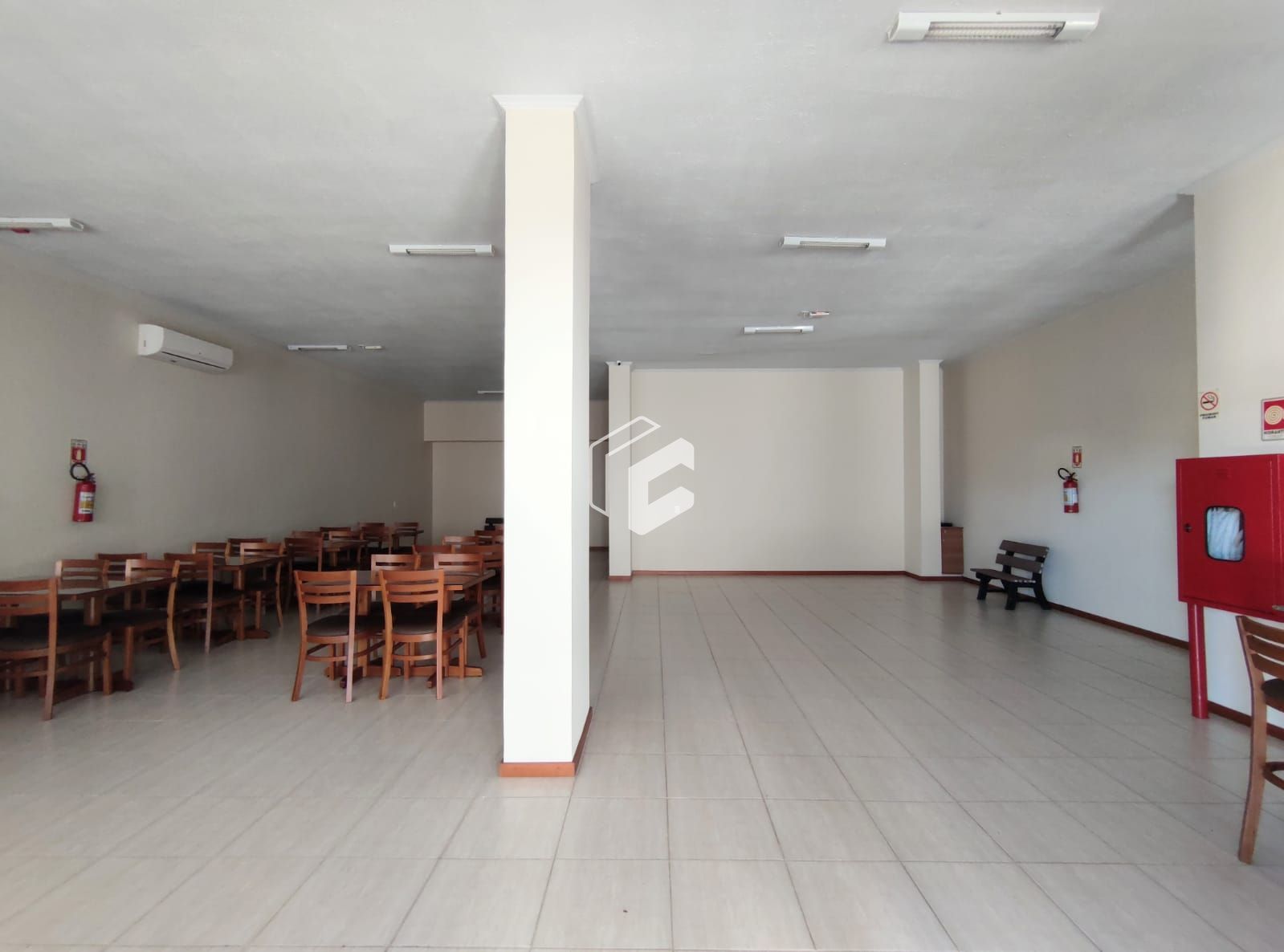 Apartamento à venda com 2 quartos, 60m² - Foto 15