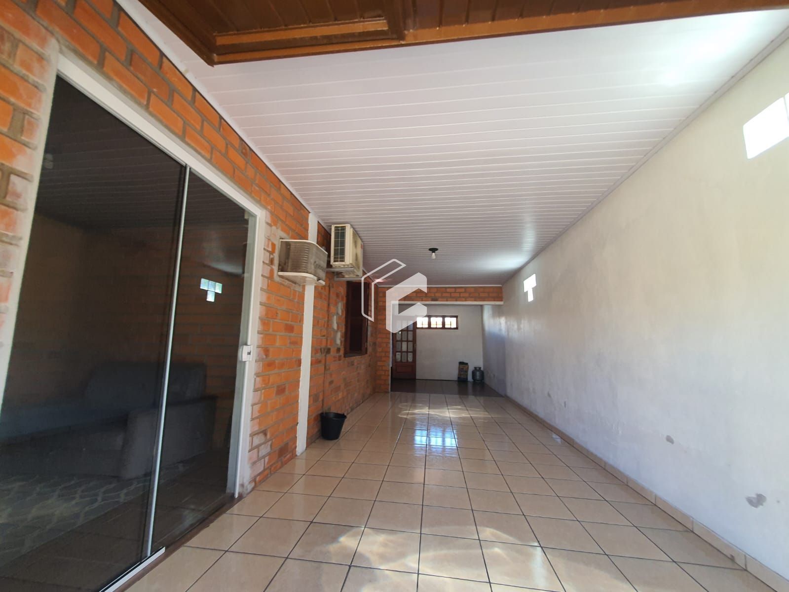 Casa à venda com 3 quartos, 180m² - Foto 4