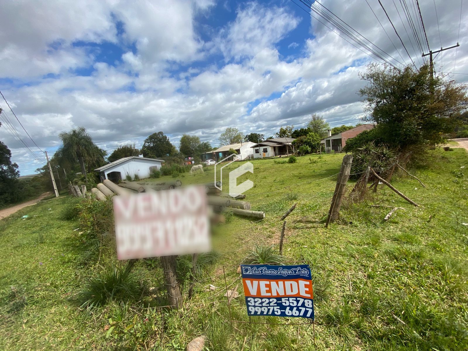 Terreno à venda, 930m² - Foto 1