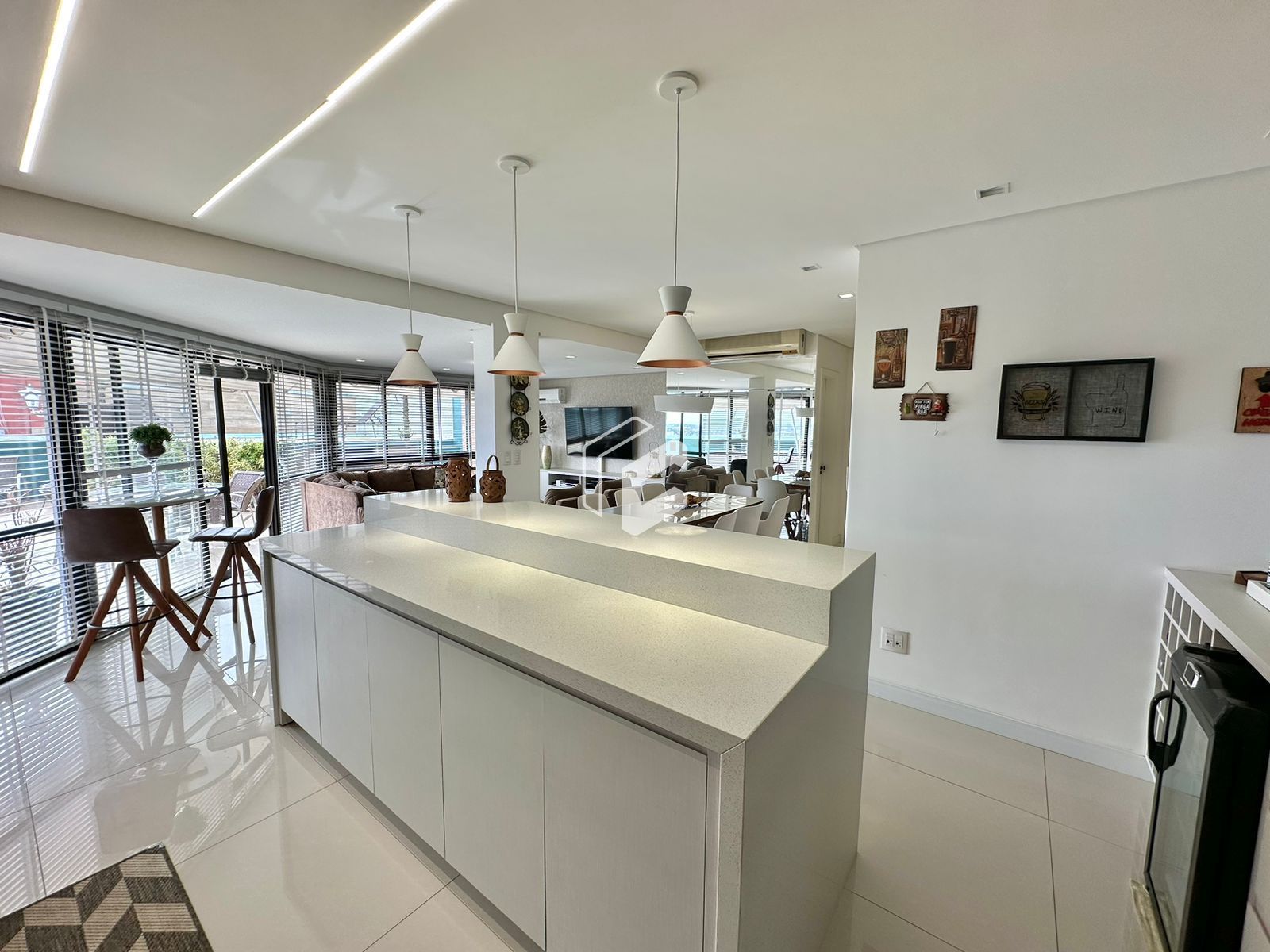 Cobertura, 3 quartos, 331 m² - Foto 5