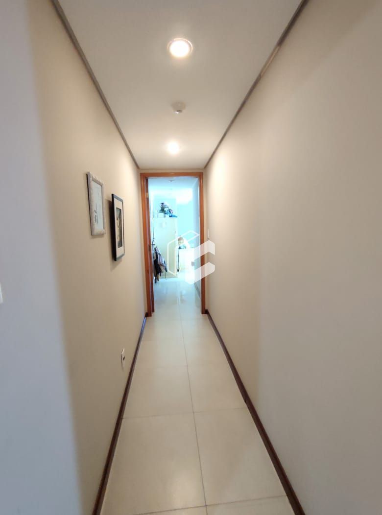 Apartamento à venda com 3 quartos, 189m² - Foto 6