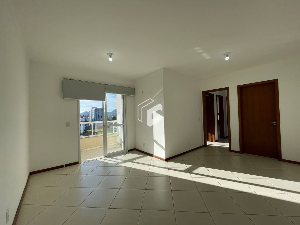 Apartamento à venda com 2 quartos, 64m² - Foto 5