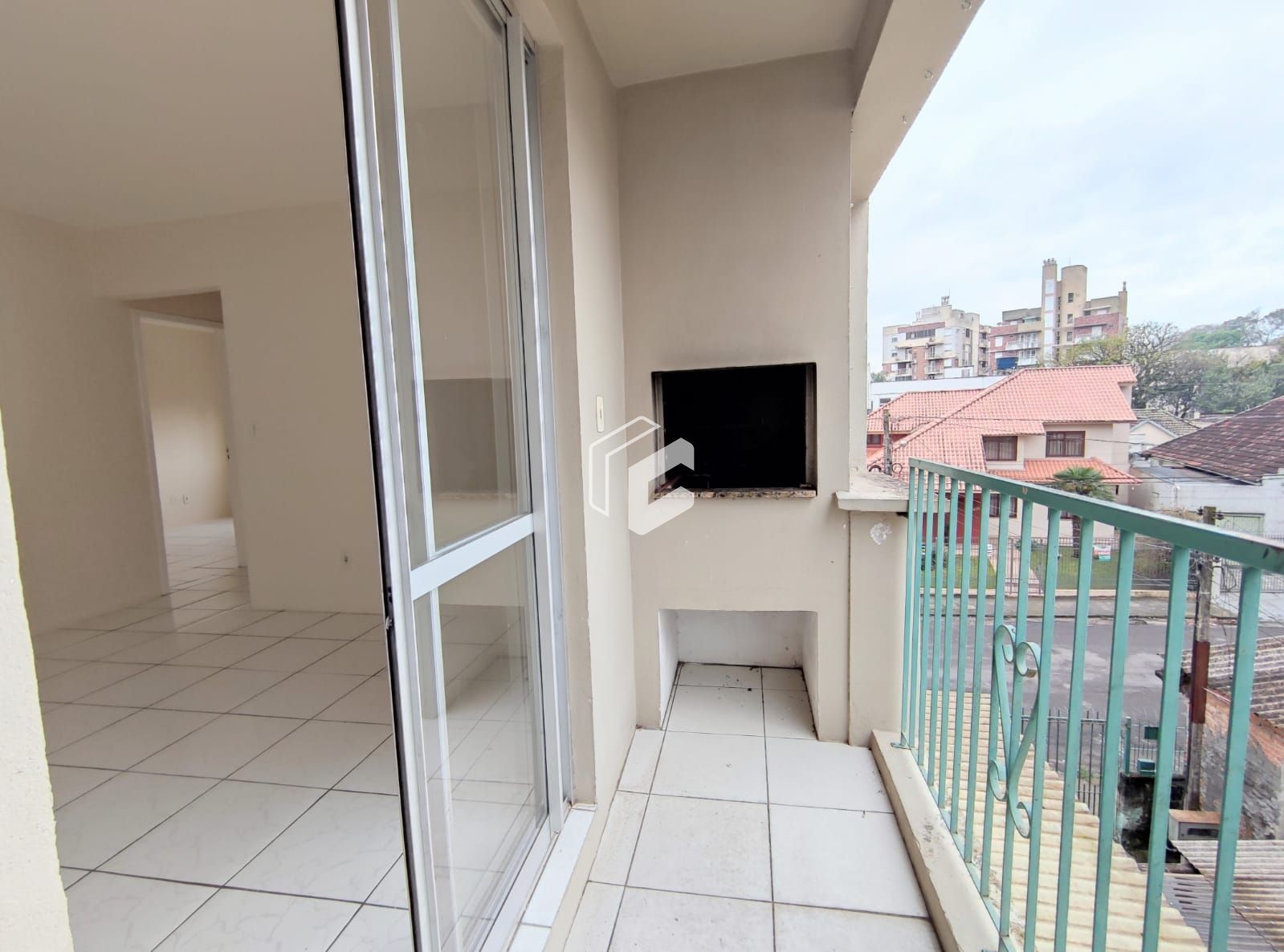 Apartamento à venda com 2 quartos, 65m² - Foto 4