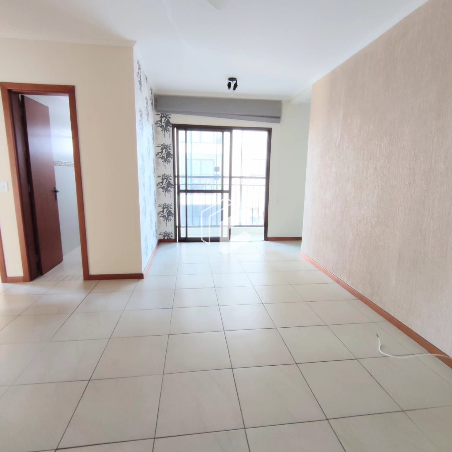 Apartamento à venda com 2 quartos, 60m² - Foto 2