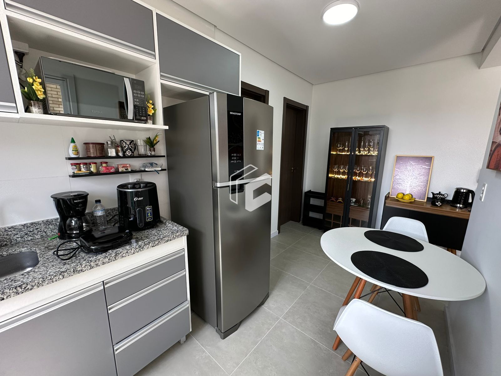 Apartamento à venda com 1 quarto, 40m² - Foto 7