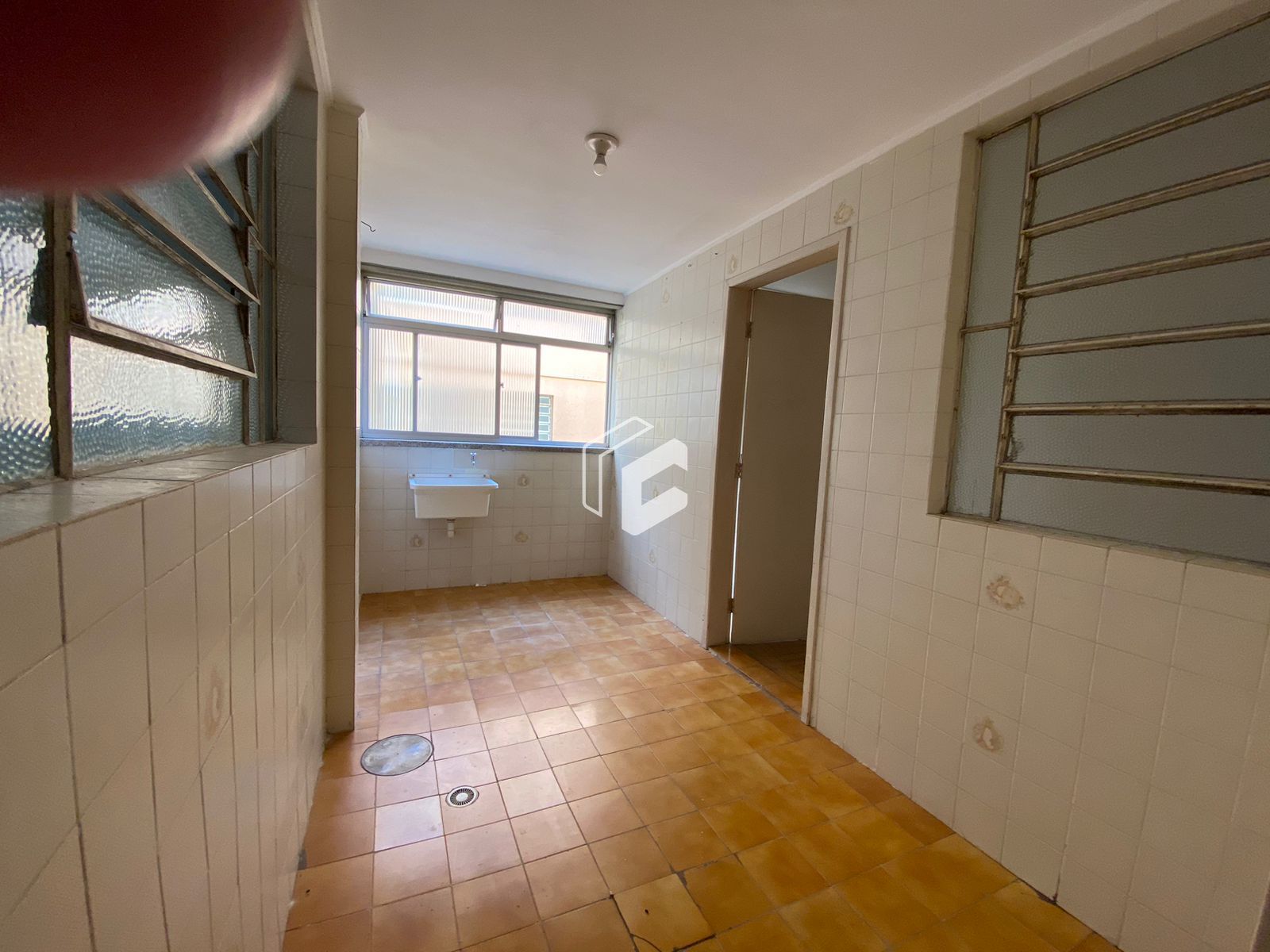 Apartamento à venda com 3 quartos, 95m² - Foto 8