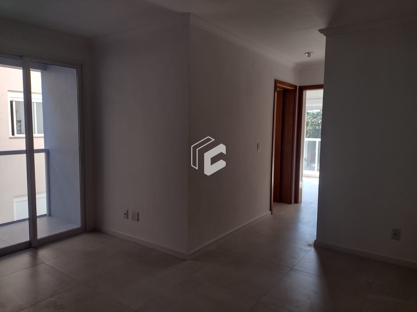 Apartamento à venda com 2 quartos, 60m² - Foto 2