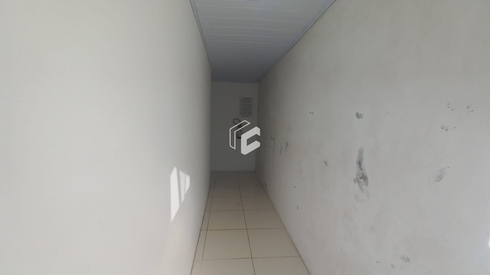 Casa Comercial à venda com 5 quartos, 327m² - Foto 7