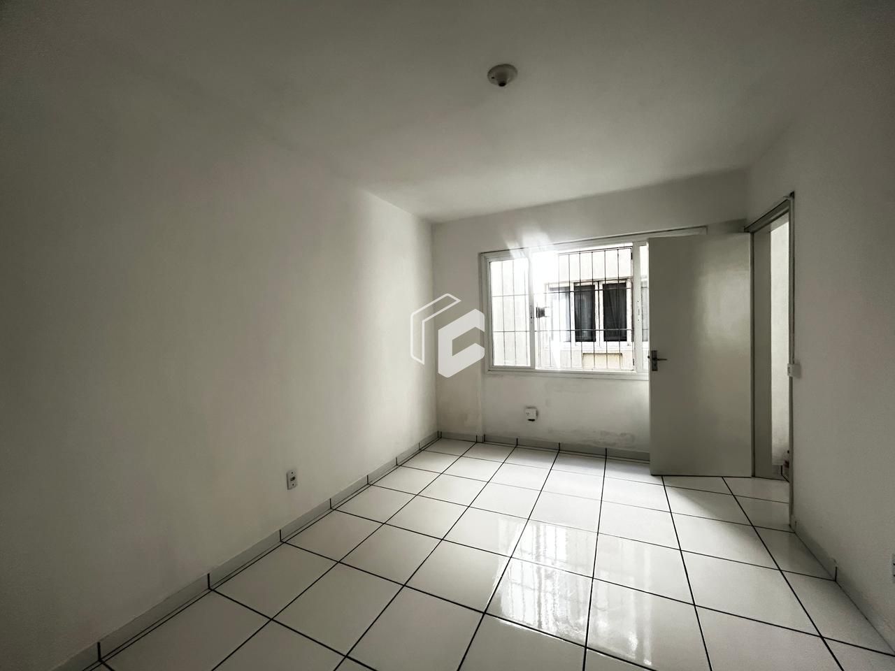 Apartamento à venda com 3 quartos, 76m² - Foto 8