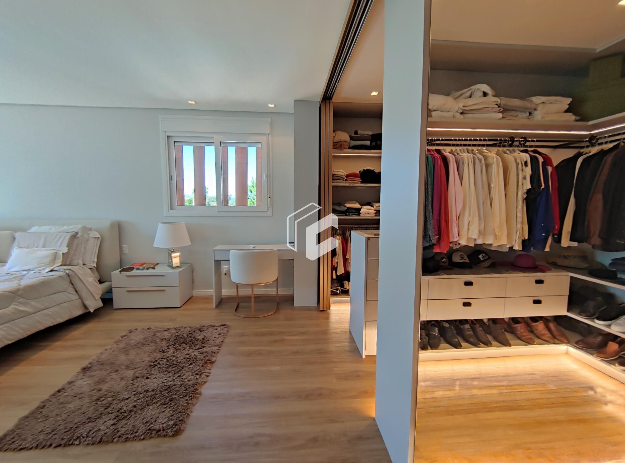 Casa à venda com 3 quartos, 341m² - Foto 11