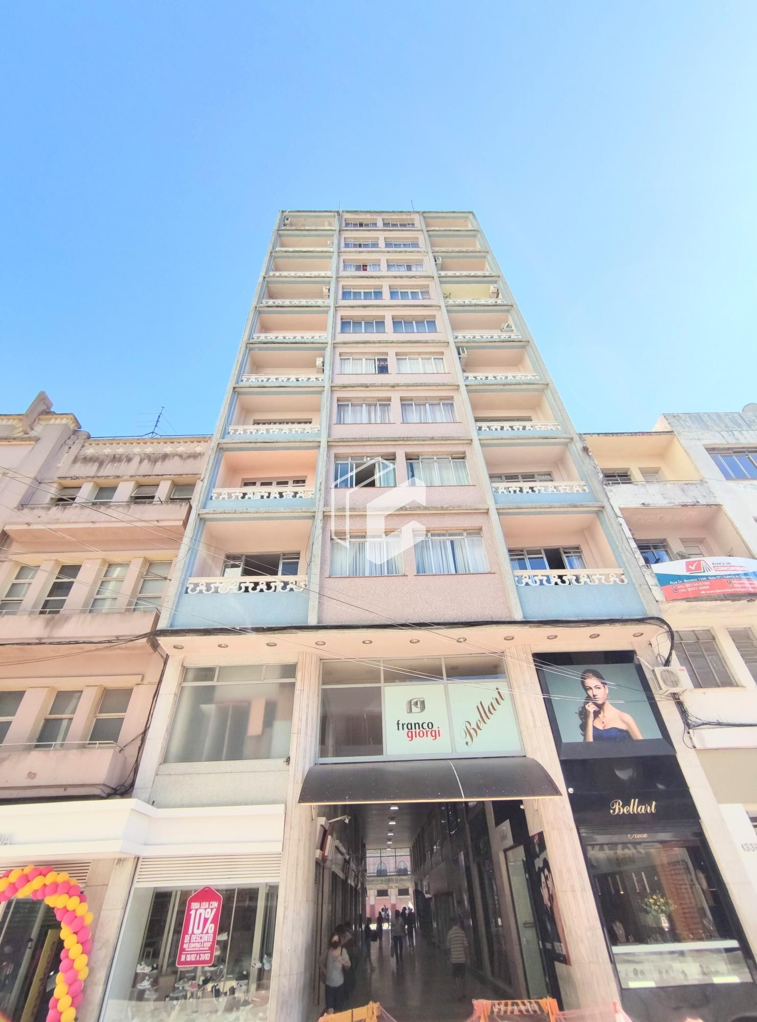 Apartamento, 3 quartos, 12172 m² - Foto 1