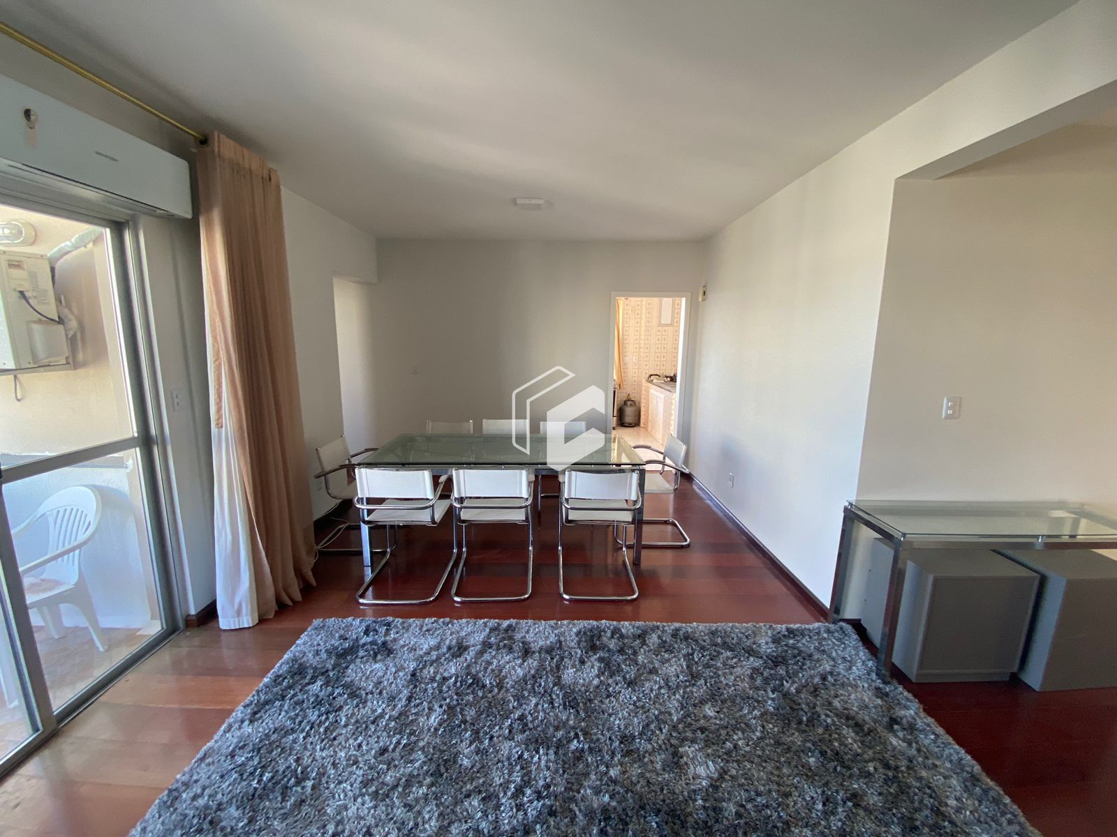 Apartamento para alugar com 2 quartos, 122m² - Foto 6