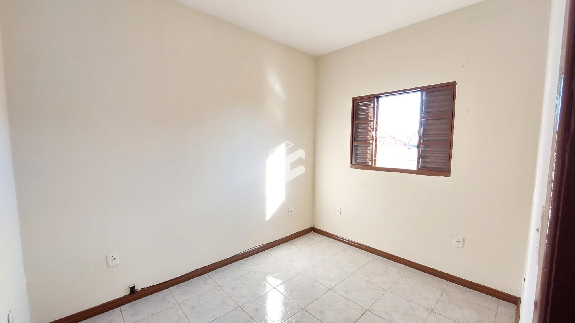 Casa para alugar com 3 quartos, 100m² - Foto 6