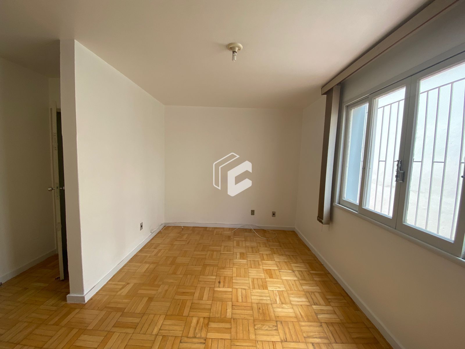 Apartamento à venda com 2 quartos, 78m² - Foto 4