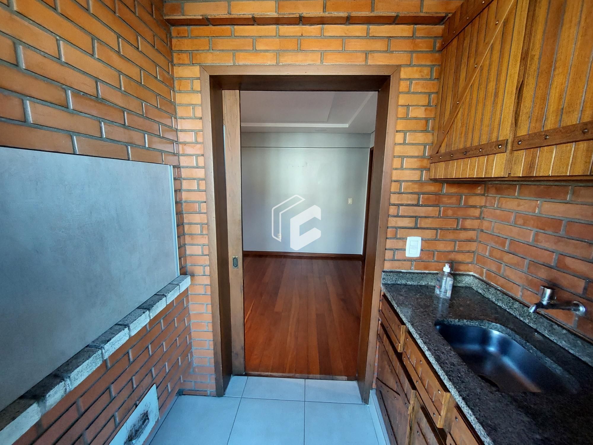 Apartamento à venda com 3 quartos, 141m² - Foto 3