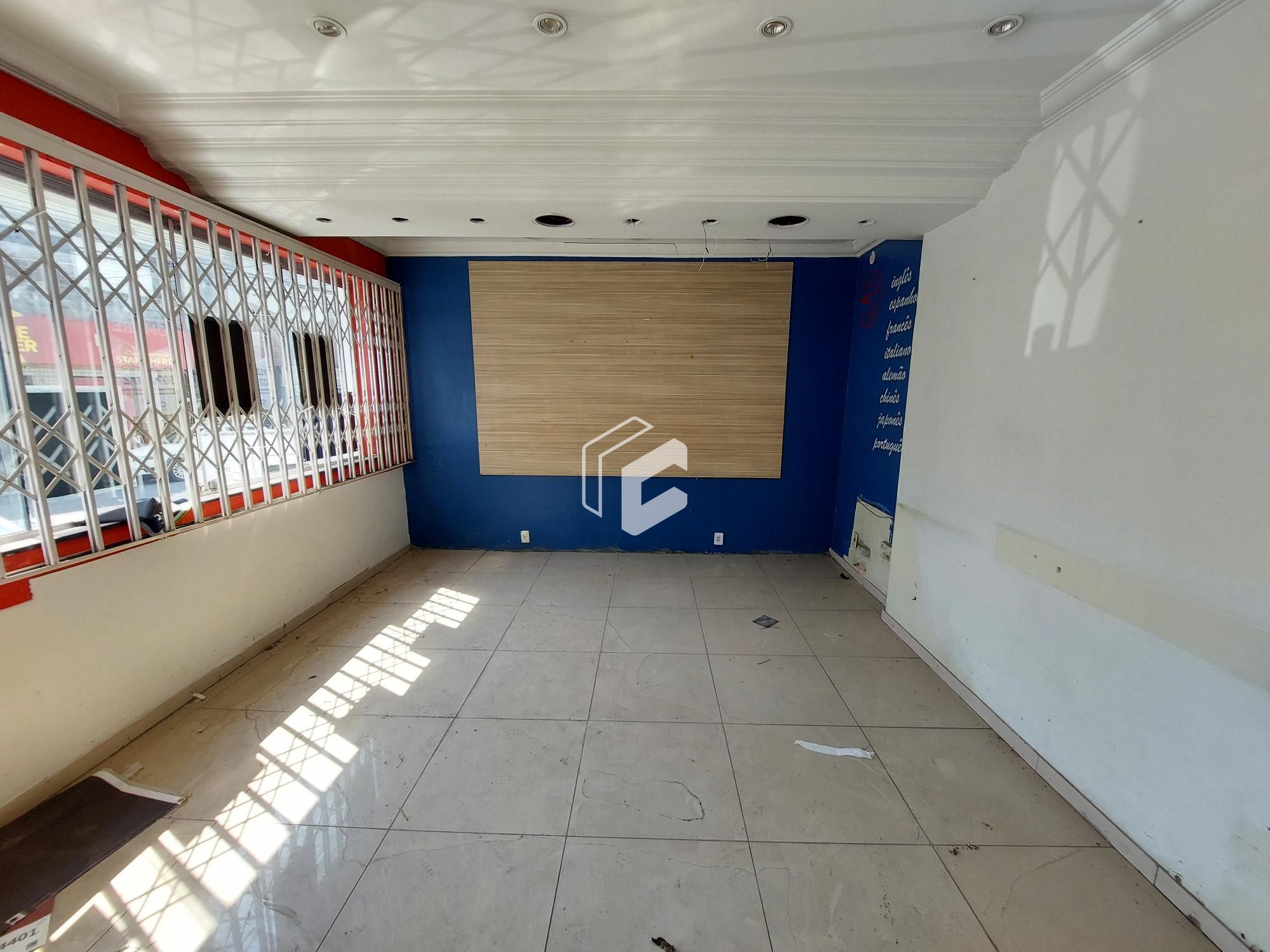 Conjunto Comercial-Sala à venda com 12 quartos, 243m² - Foto 2