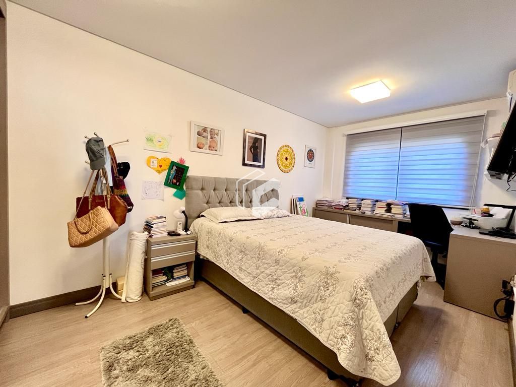 Apartamento à venda com 3 quartos, 123m² - Foto 10