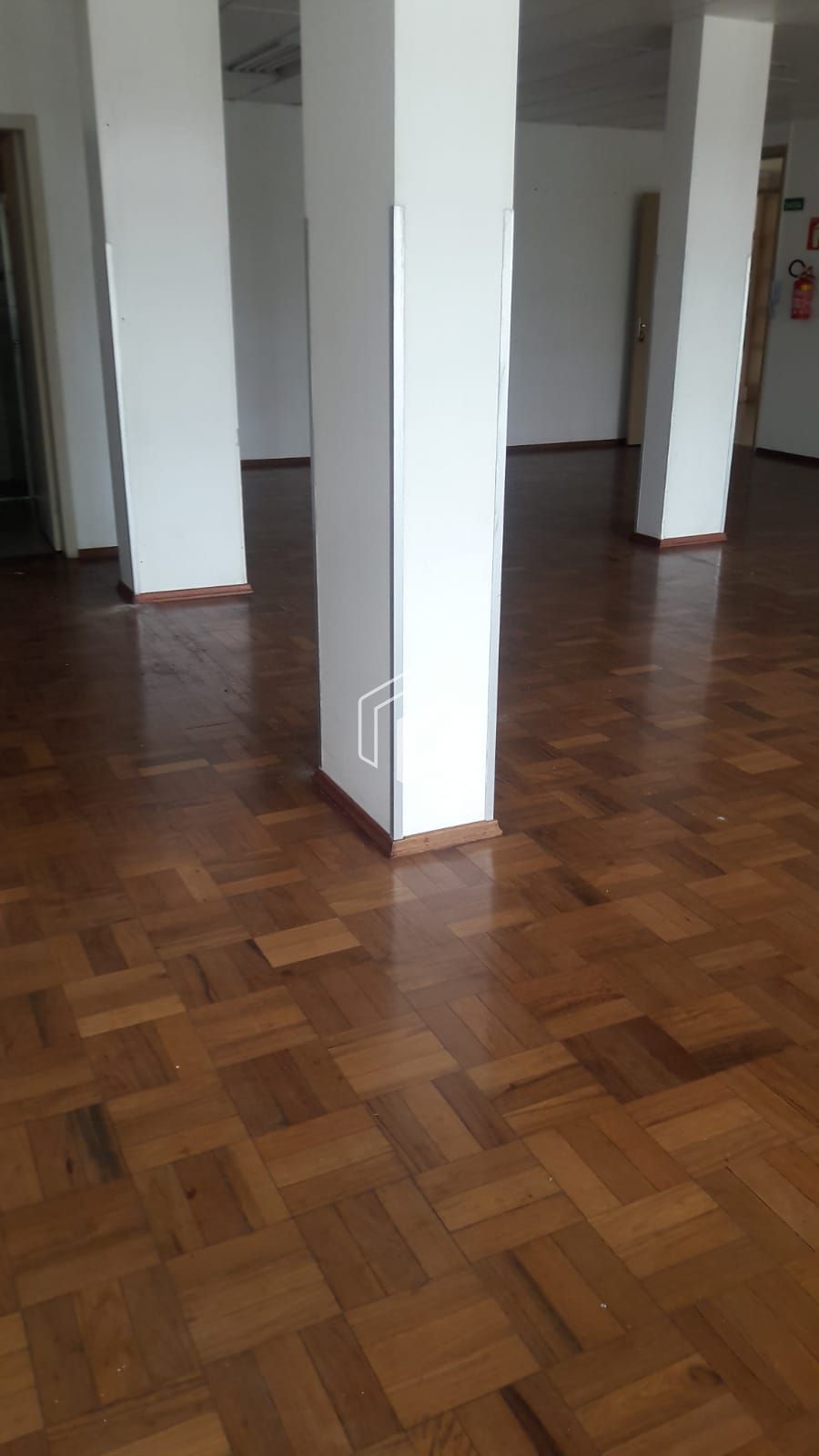 Conjunto Comercial-Sala à venda com 1 quarto, 105m² - Foto 5