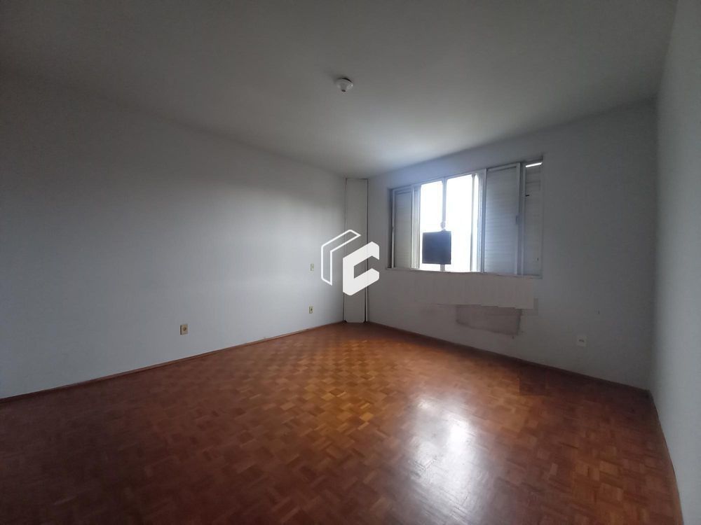 Apartamento para alugar com 4 quartos, 200m² - Foto 5