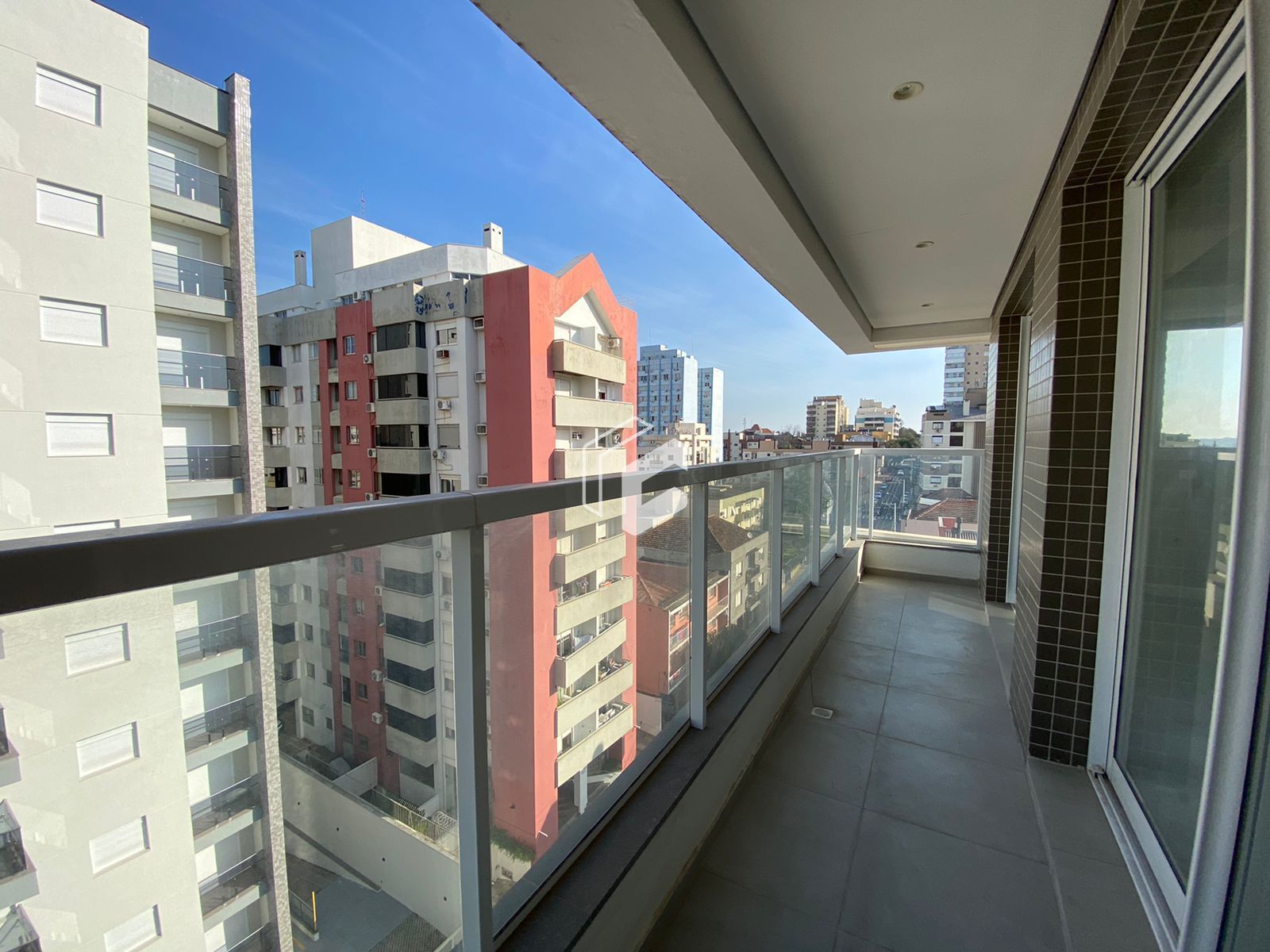 Apartamento à venda com 3 quartos, 152m² - Foto 9