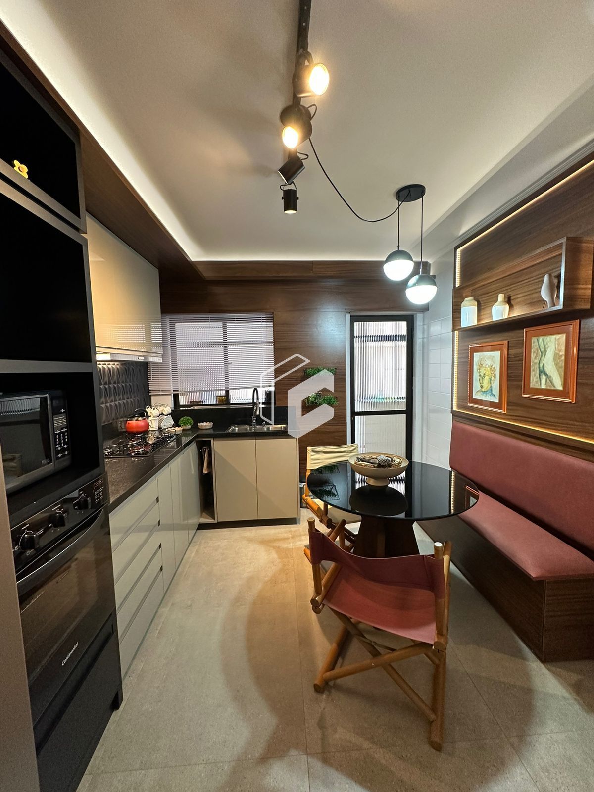 Apartamento, 3 quartos, 153 m² - Foto 2